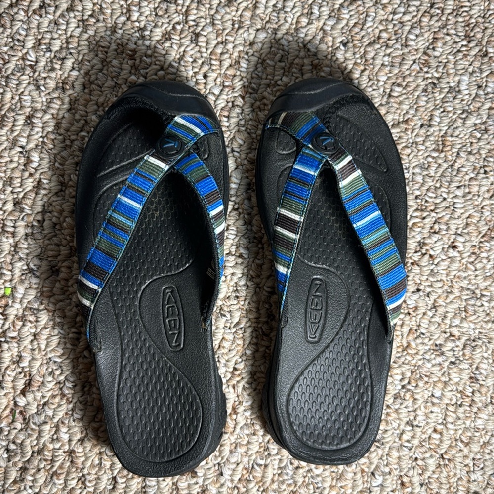 Keen's original flip-flop with toe protection kids Keen Waimea Flip-Flop sz 4